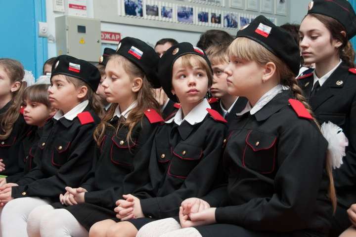 «Оказачивание» школьников в Крыму