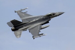 Чи вистачить винищувачів F-16 для захисту неба над Україною? Відповідь Столтенберга